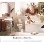 Un comandante di un esercito fuma il sigaro nella vasca da bagno. Titolo: Elogio del servizio civile.