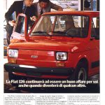 Un venditore di auto mostra al cliente la nuova 126. Titolo: La fiat 126 continuerà ad essere un buon affare per voi anche quando diventerà di qualcun altro.