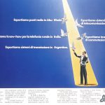 Un mago libera 5 colombe bianche dal suo cilindro.
