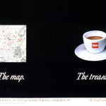 A sinistra mappa di una metropoli. A destra tazzina di caffè Illy. titolo: The map. The treasure.