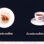 A sinistra piatto di risotto. A destra tazzina di caffè Illy. titolo: La cucina eccellente. La cucina eccellente (continua).